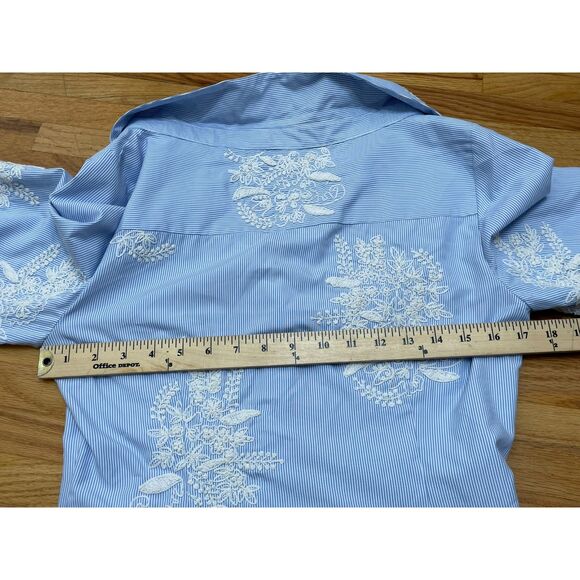 Alice + Olivia Toro Women's M Blue Button-Up Polyester Blend Shirt Pinstripe - Picture 7 of 9